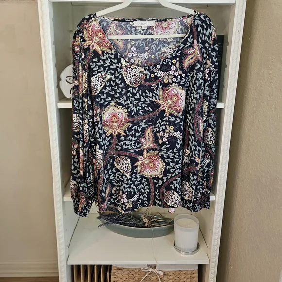 LOFT Long Sleeve  Floral Blouse - Picture 2 of 4